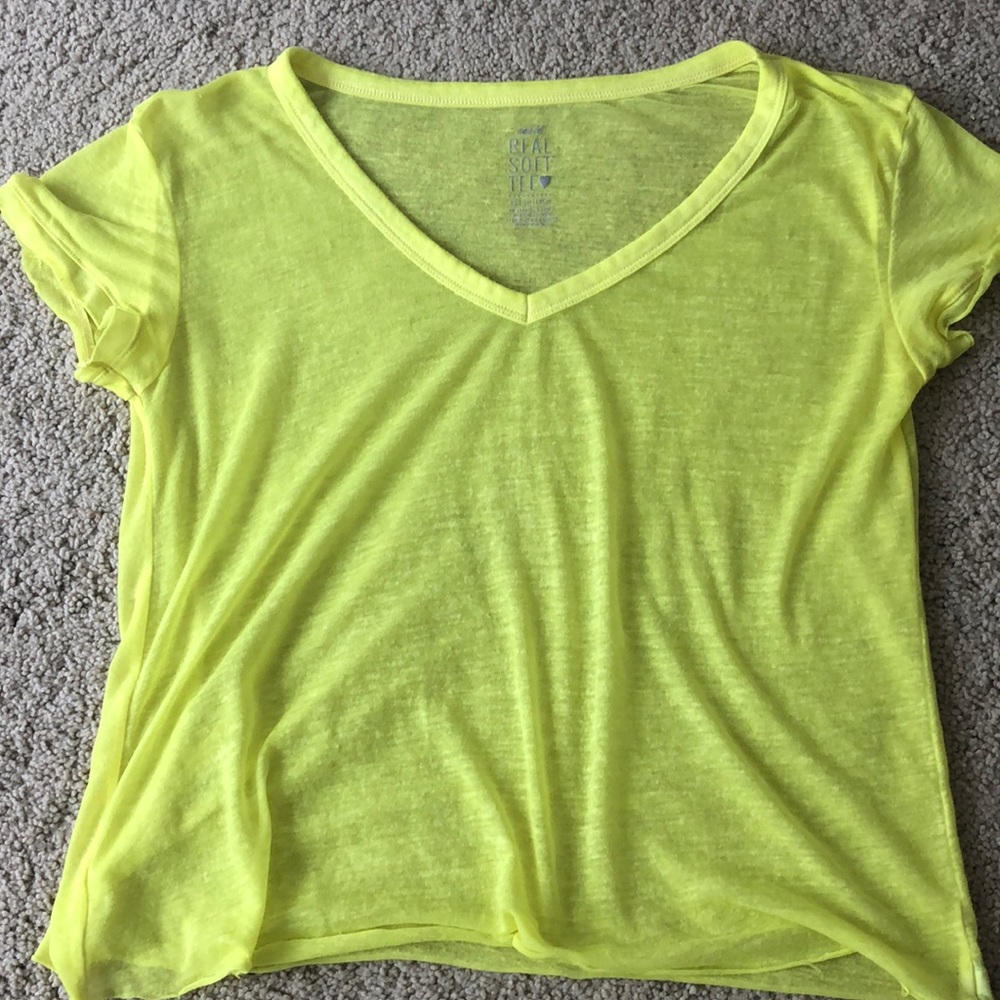 Soft cropped V-Neck